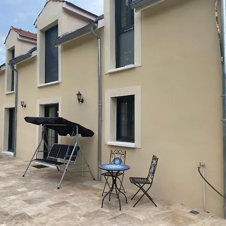 Pansiyon Parentale 20 M2 Avec Sdb A 15min De *