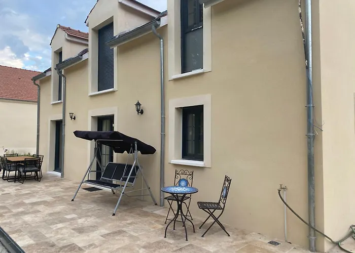 Проживание в семье Parentale 20 M2 Avec Sdb A 15min De *