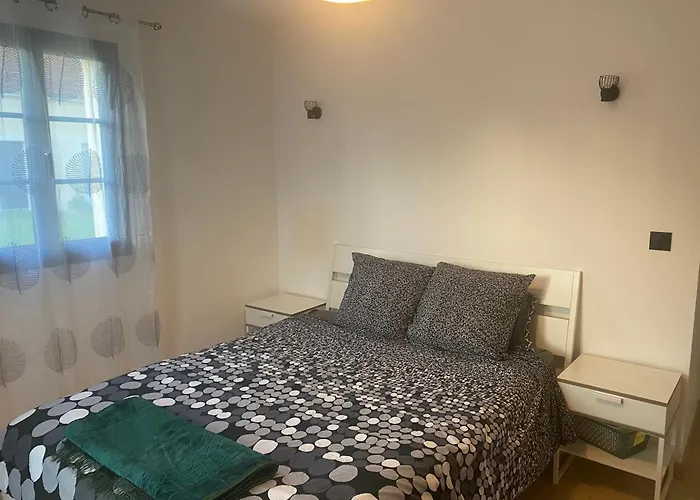 Проживание в семье Parentale 20 M2 Avec Sdb A 15min De *