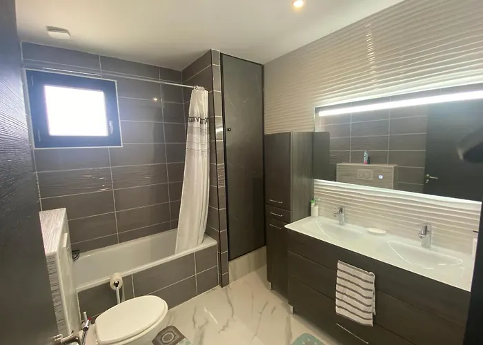 Проживание в семье Parentale 20 M2 Avec Sdb A 15min De